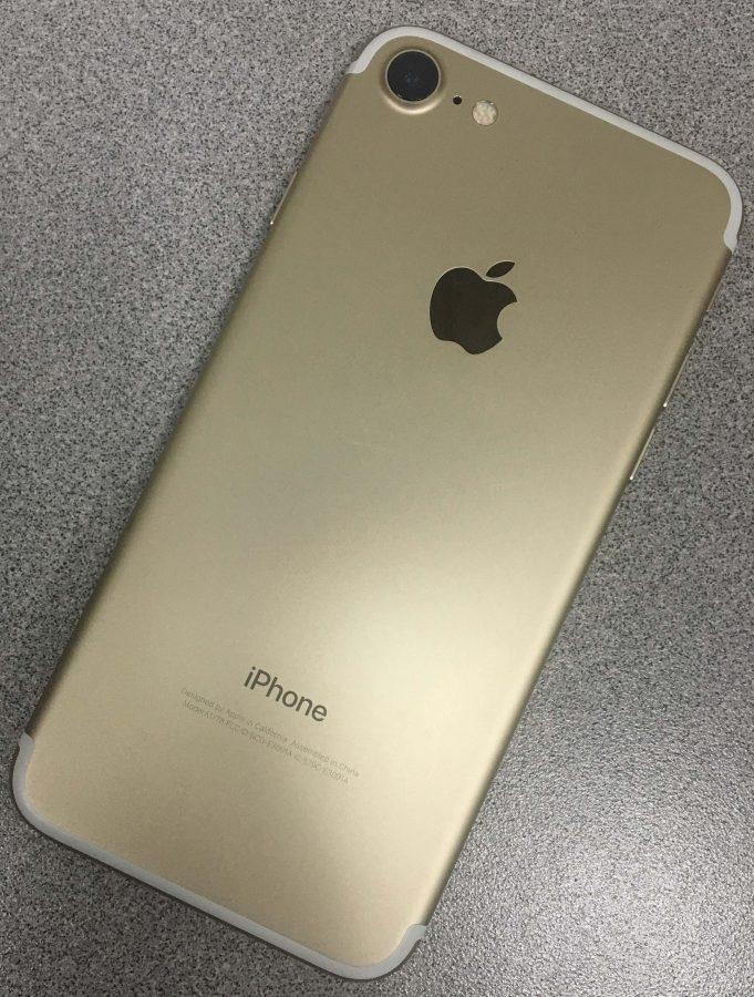 Hello iPhone 7!