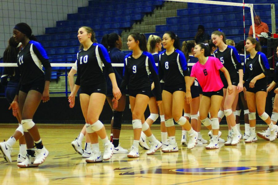 Under New Leadership, Volleyball Wants to Spike it Up at State