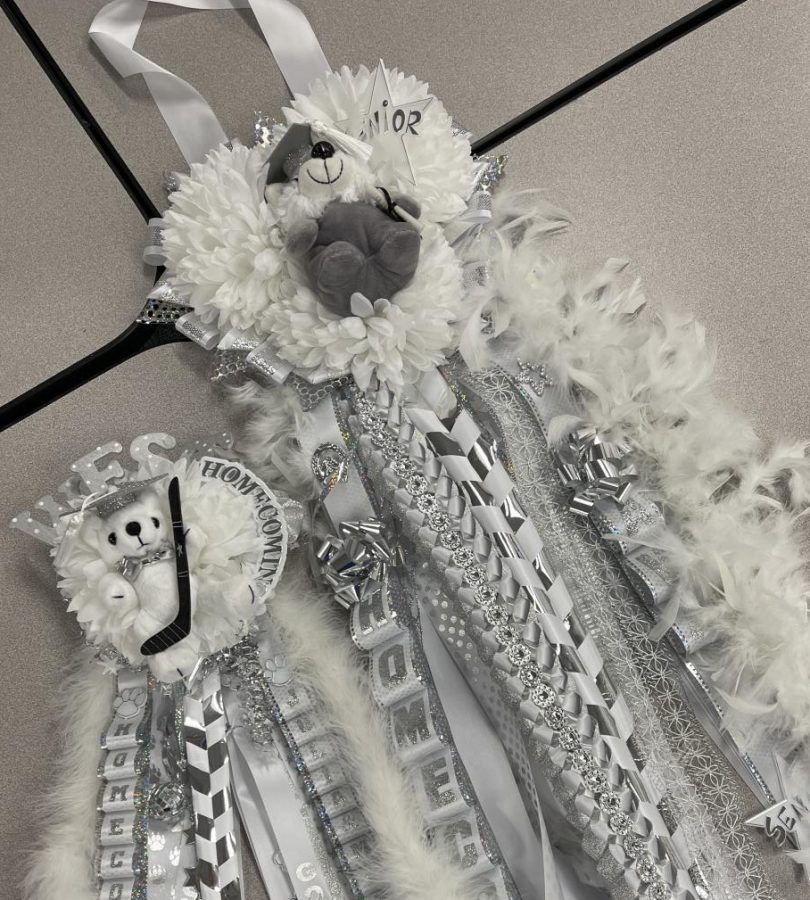 Homecoming Celebrated with Parade, Door and Hallway Decor