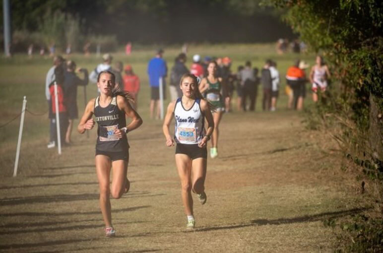 Girls Cross Country Star Breaks School Record