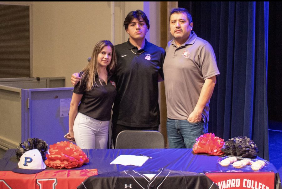Enrique Palomino, Navarro College